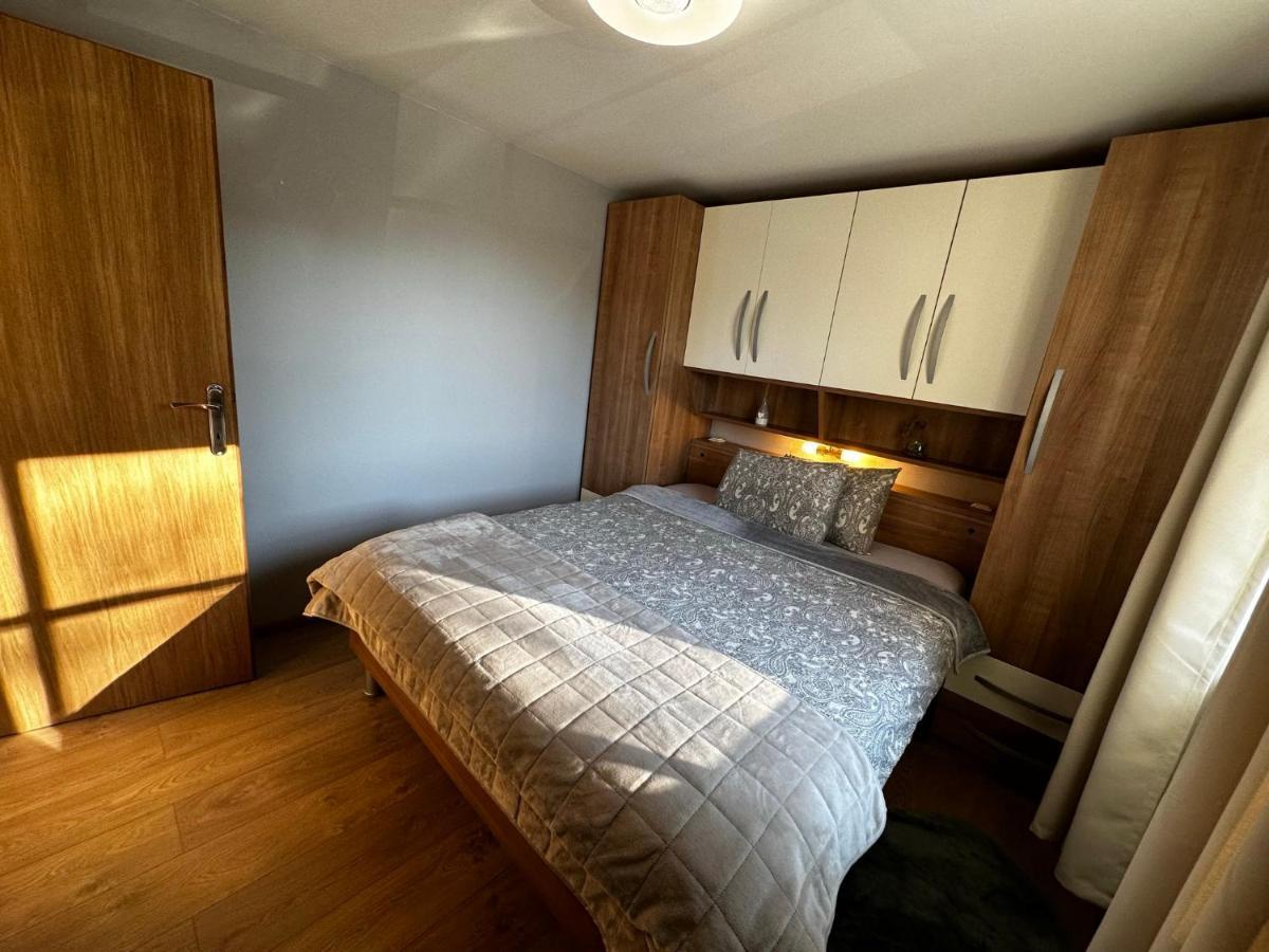 Apartman Veronika Vrsi Buitenkant foto