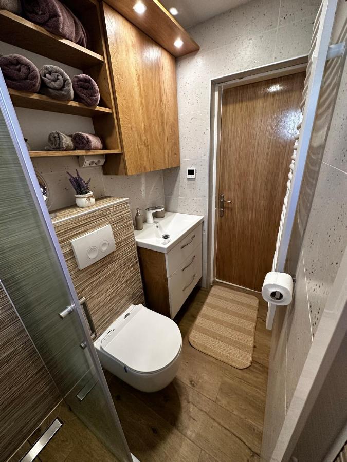 Apartman Veronika Vrsi Buitenkant foto