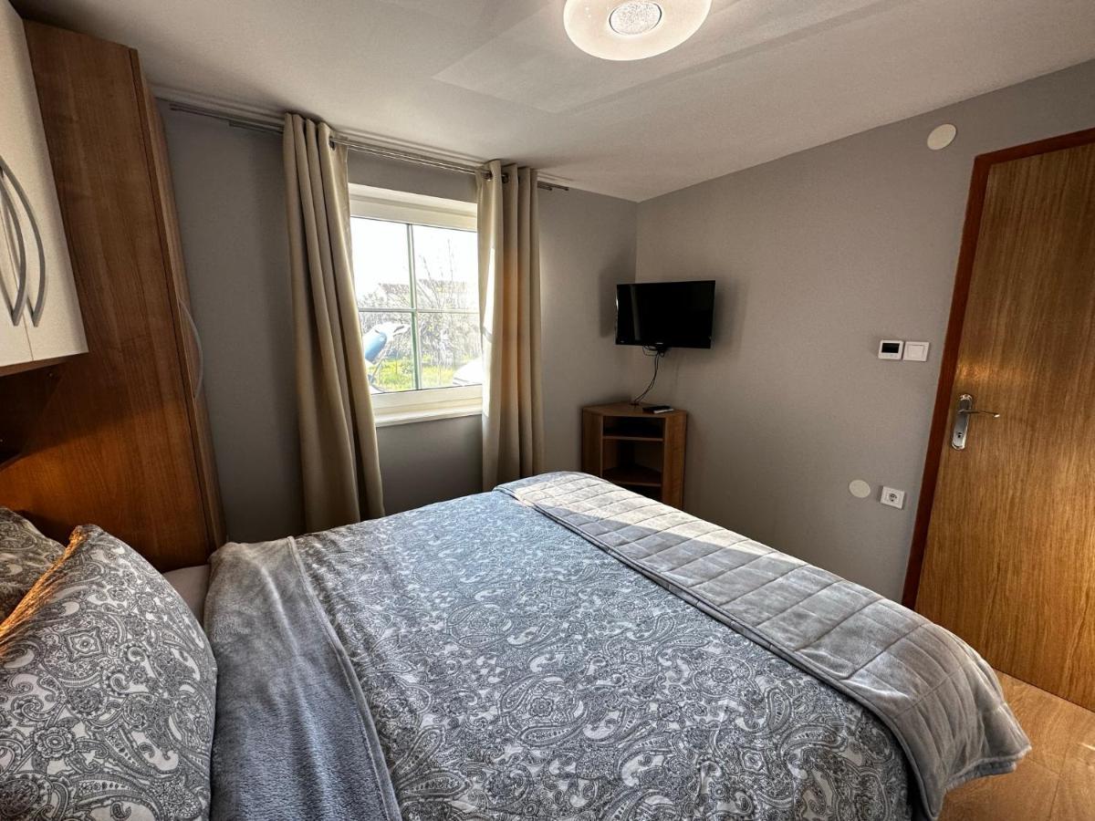 Apartman Veronika Vrsi Buitenkant foto